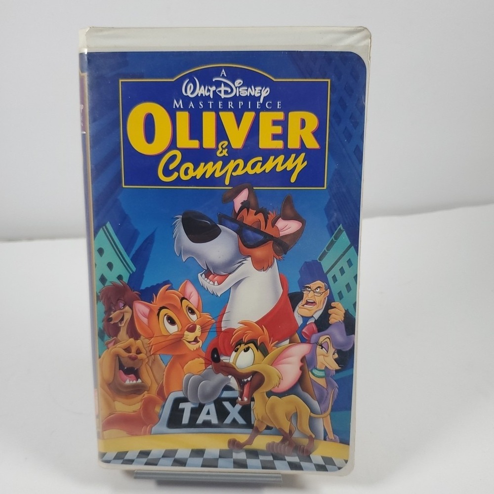 Disney's Oliver & Company VHS Video Tape Masterpiece Clamshell Case 1996